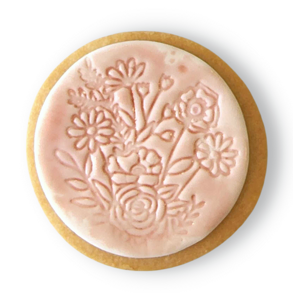 Sweet Mickie wedding/sending love cookie for gift delivery with watercolour